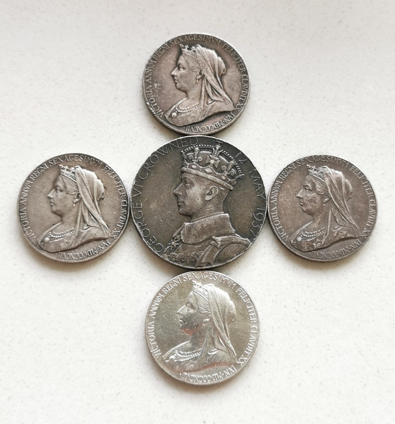凡希社世界钱币微拍第二百零四期 维多利亚与乔六加冕银章五枚美品