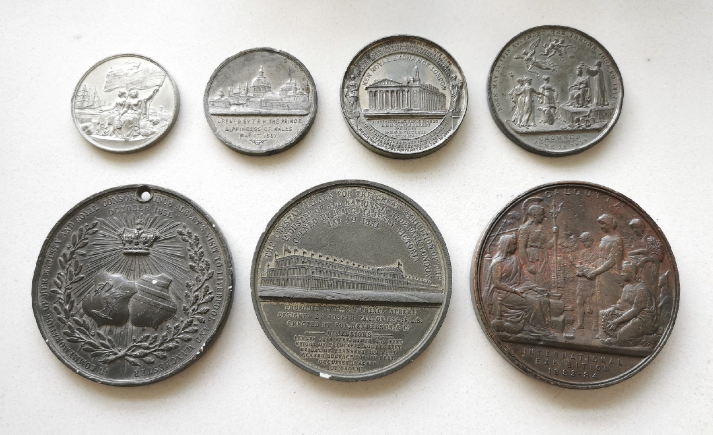 凡希社世界钱币微拍第二百零四期 维多利亚时代纪念章七枚一组 40mm-75mm