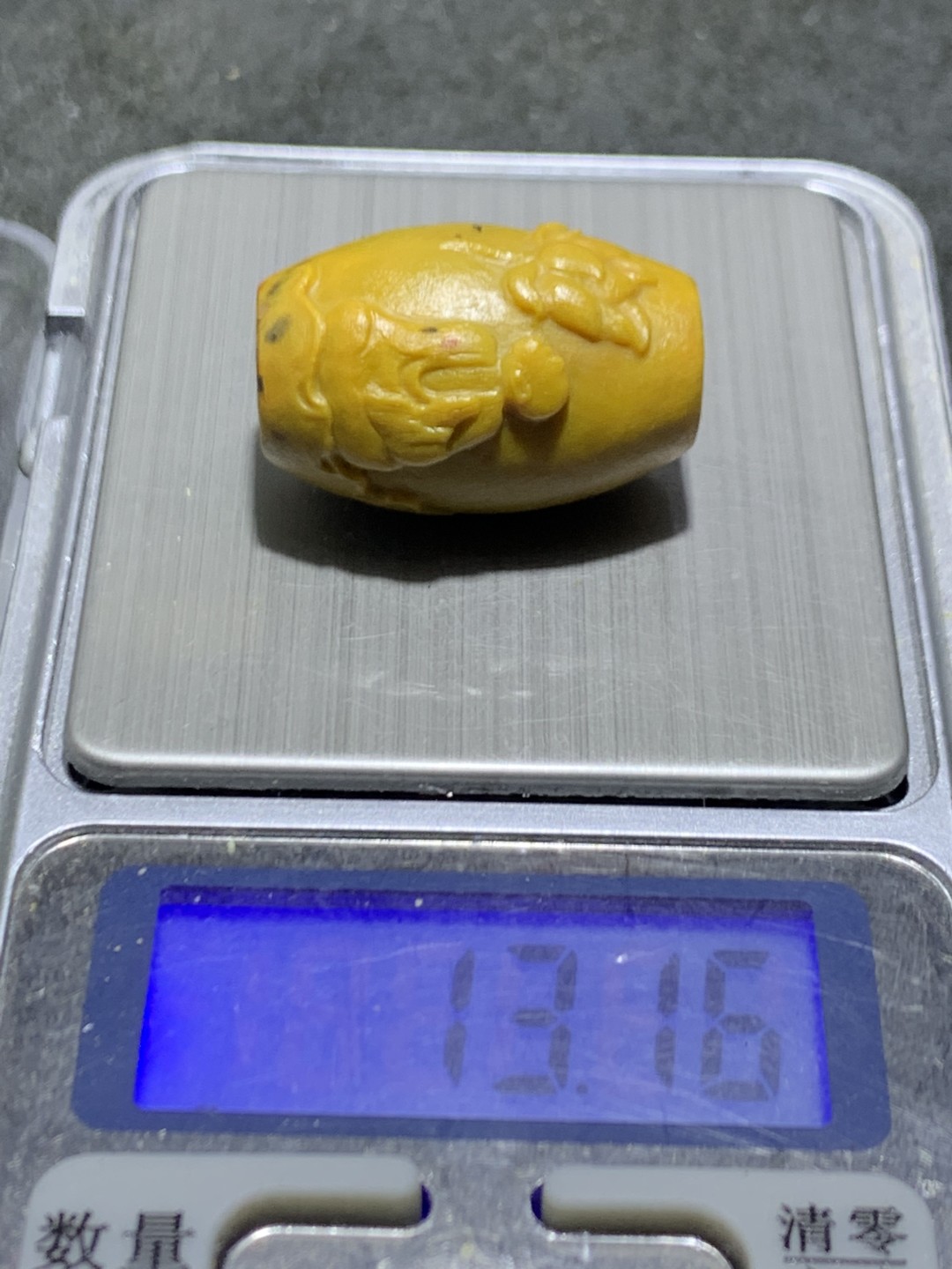 精美亚光战国红玛瑙俏色巧雕佛国净土桶珠一个，