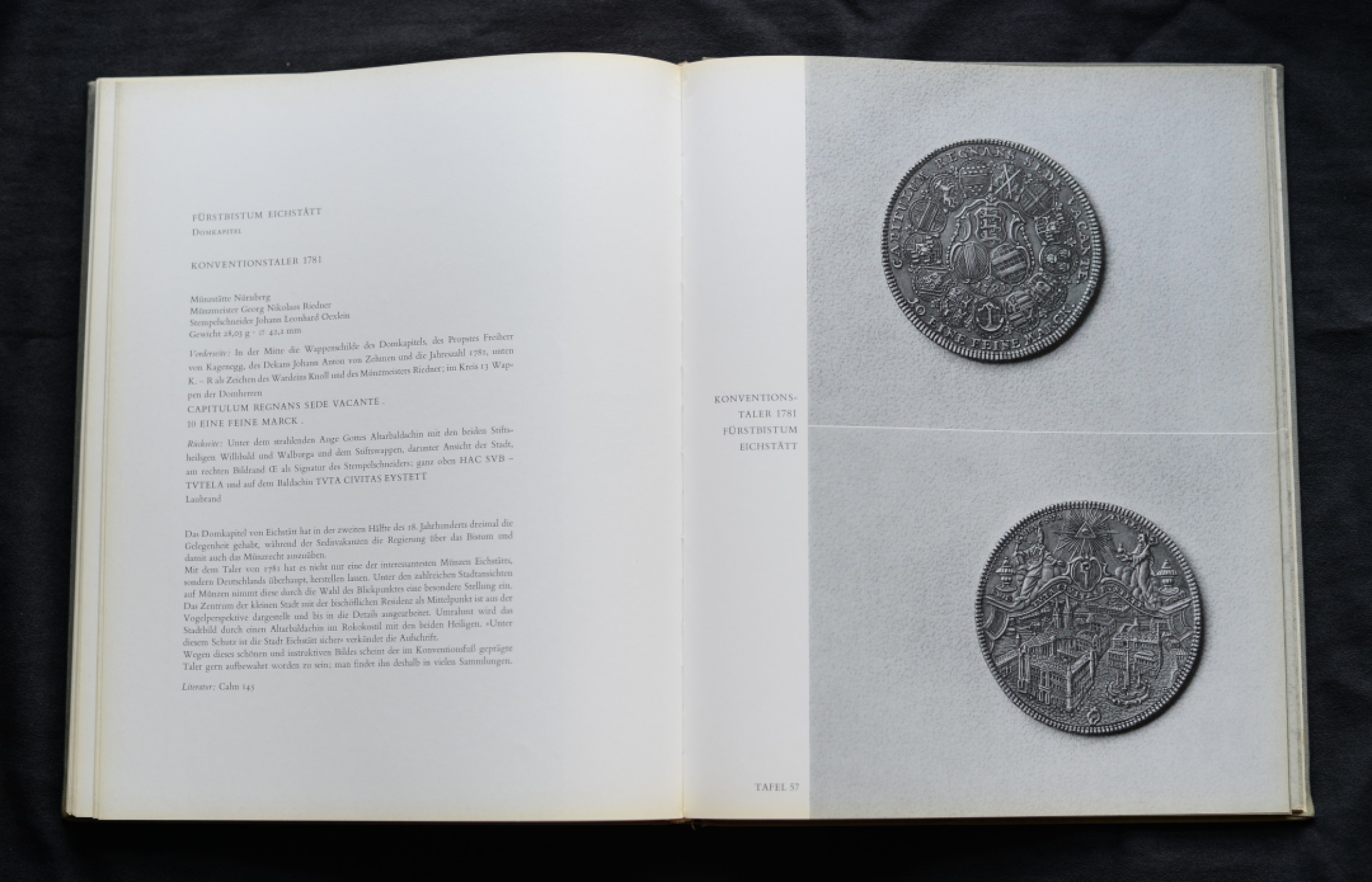 凡希社世界钱币微拍第二百零四期 荐！【从三十年战争到泰勒的终结】1486-1621&1622-1871泰勒图录两册套装，来自德意志联邦银行的钱币收藏 大16开布面精装 八五品