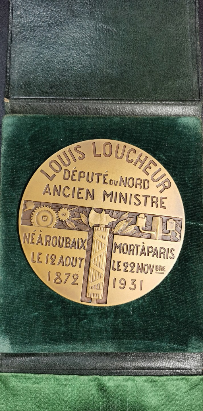 凡希社世界钱币微拍第二百零四期 1931法国工业部长路易卢梭大铜章ART DECO风格 原盒 80mm