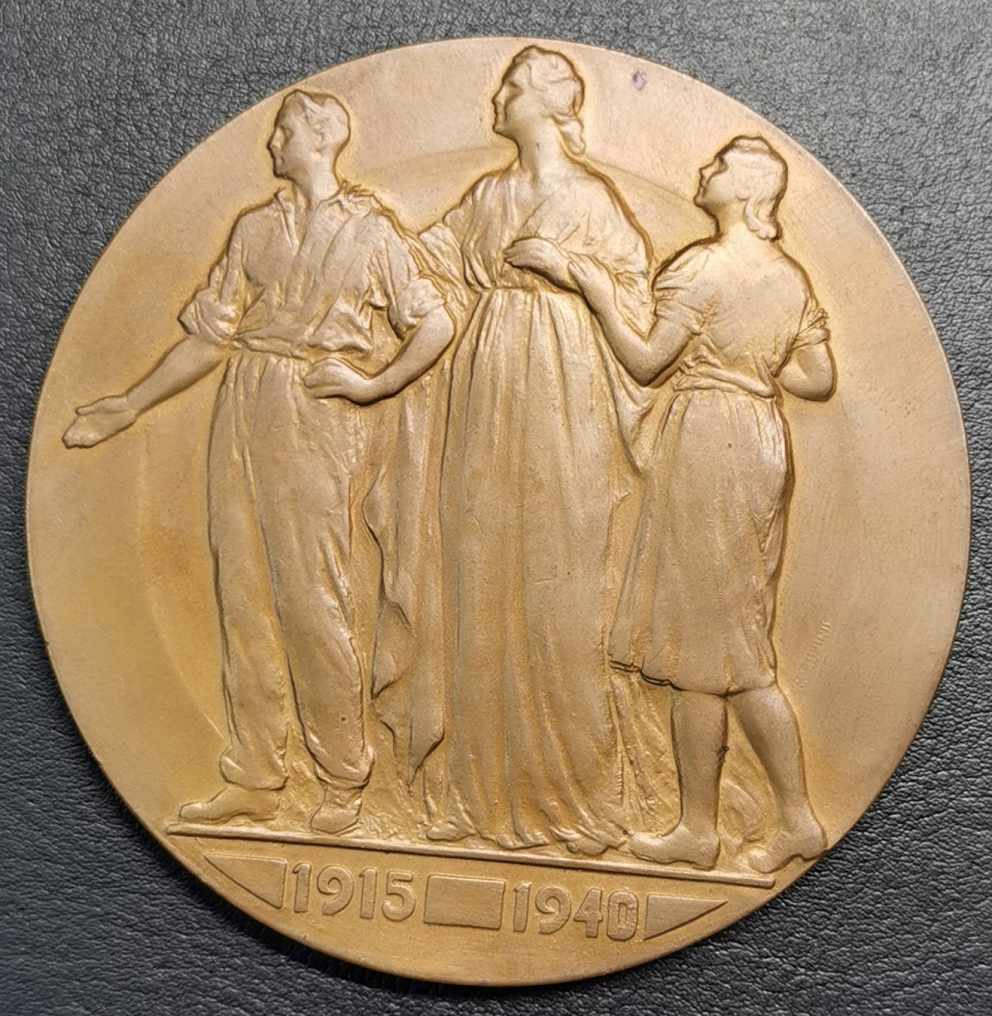 凡希社世界钱币微拍第二百零四期 1940比利时战后重建铜质奖章 75mm