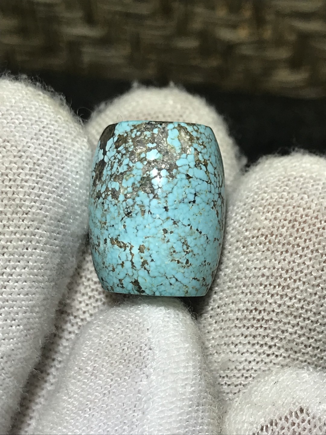 十堰原矿三无高瓷蓝网花松石桶珠一颗