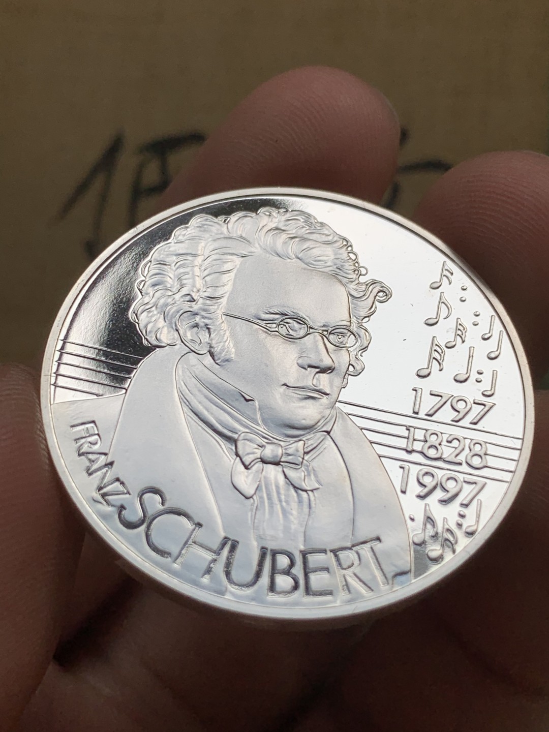 《竞宝斋》第73场-本周日，周一2场连拍（全场不限金额包邮） 原盒证书 奥地利1997年 两百周年纪念弗朗茨·舒伯特 25ECU精制大银币 22克