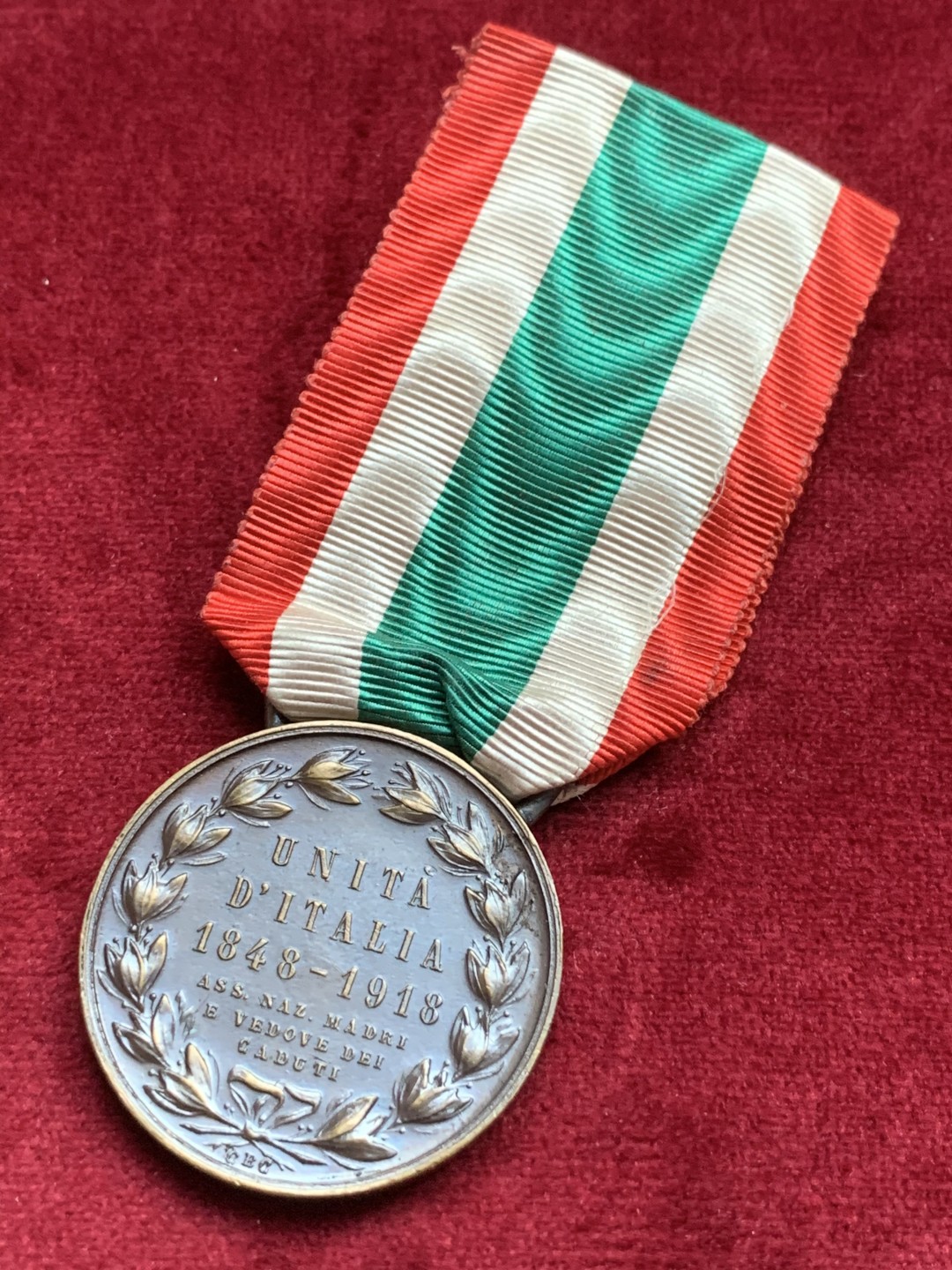 《竞宝斋》第73场-本周日，周一2场连拍（全场不限金额包邮） 意大利一战1918年艾曼纽尔三世人头像铜制勋章