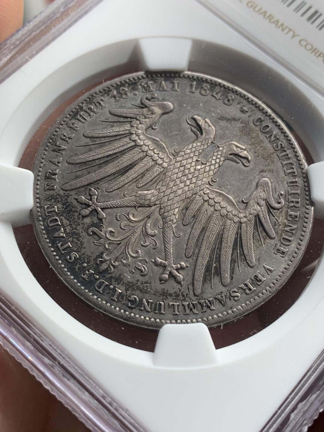 《竞宝斋》第73场-本周日，周一2场连拍（全场不限金额包邮） NGC-UNC,法兰克福约翰大公2盾银币，黑包浆，可惜给了个Cleaned，1848年。