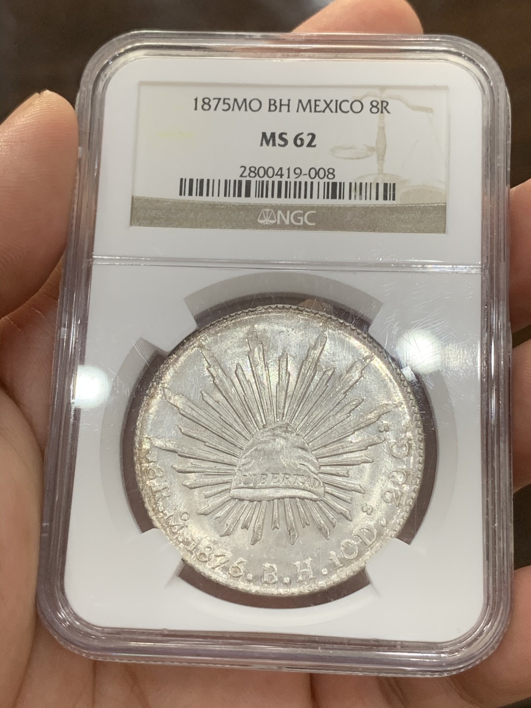 《竞宝斋》第73场-本周日，周一2场连拍（全场不限金额包邮） NGC MS62 中期 墨西哥1875年 花边鹰洋8R 银币