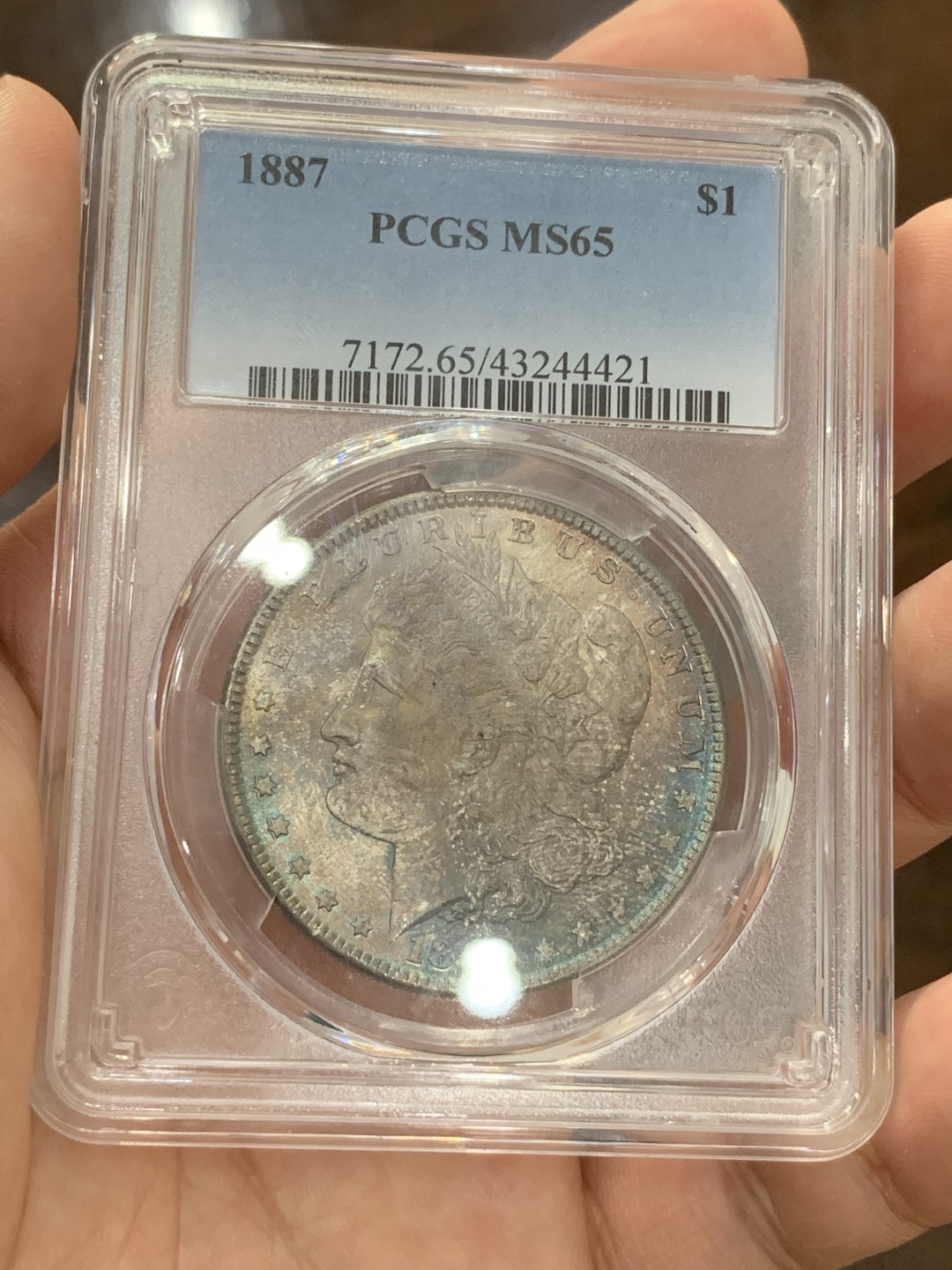 《竞宝斋》第73场-本周日，周一2场连拍（全场不限金额包邮） PCGS-MS65 美国 1887年 1美元 摩根币 正面蓝色忧郁 背面粉色向往 非常性感