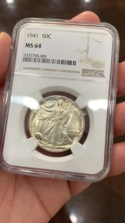 《竞宝斋》第73场-本周日，周一2场连拍（全场不限金额包邮） NGC MS64 1941年 美国行走女神半美元50美分银币 原卷出品 少见好品 BU转光