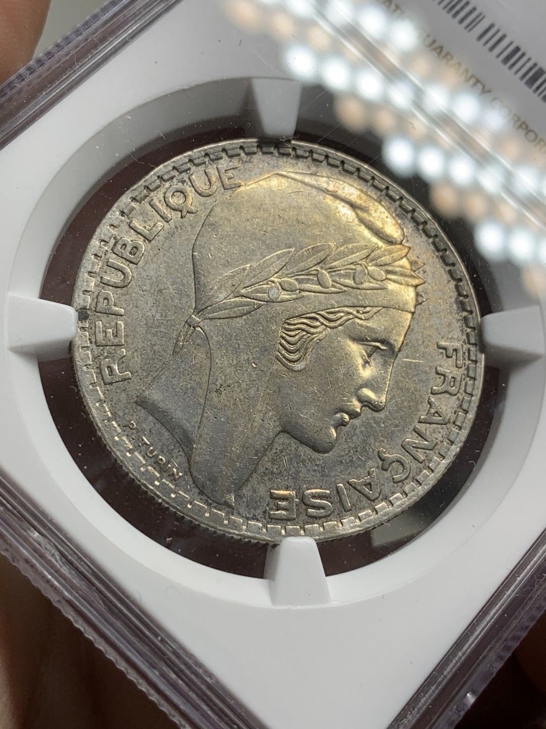 《竞宝斋》第73场-本周日，周一2场连拍（全场不限金额包邮） NGC AU评级 法国 1938年 20法郎银币