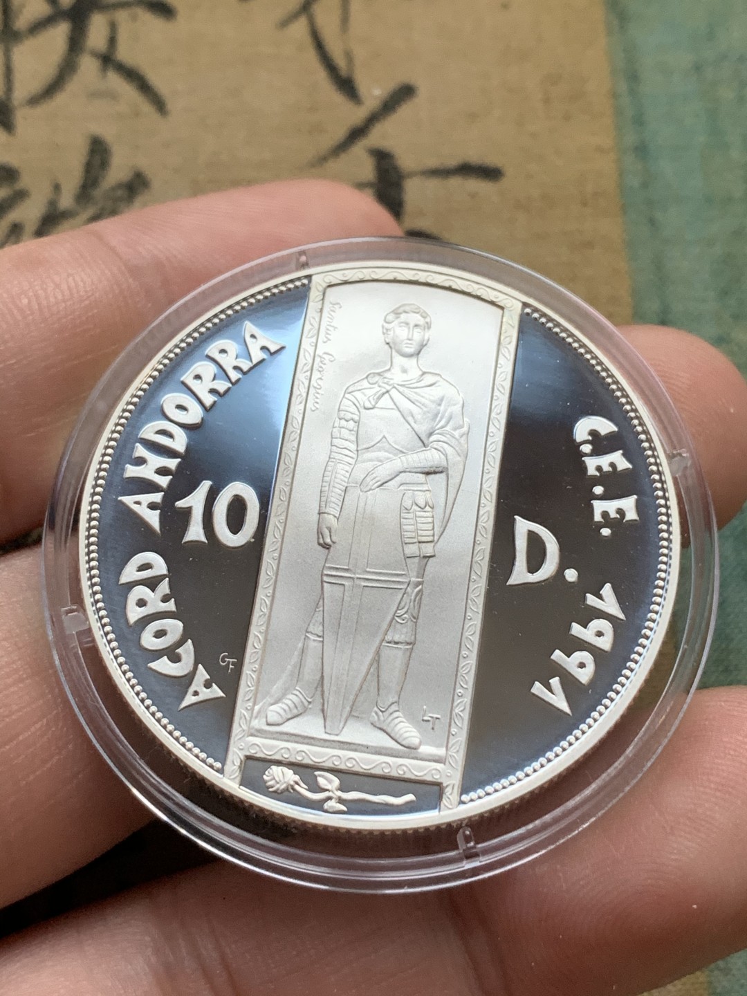 《竞宝斋》第73场-本周日，周一2场连拍（全场不限金额包邮） 原盒证书 安道尔1993年 10第纳尔精制大银币 31.47克