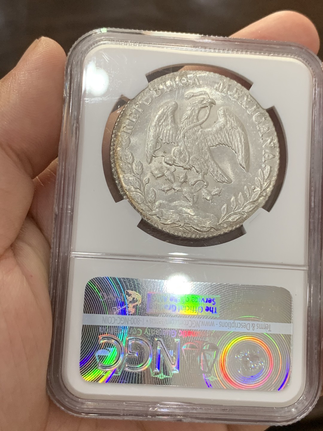 《竞宝斋》第73场-本周日，周一2场连拍（全场不限金额包邮） NGC MS62 中期 墨西哥1875年 花边鹰洋8R 银币