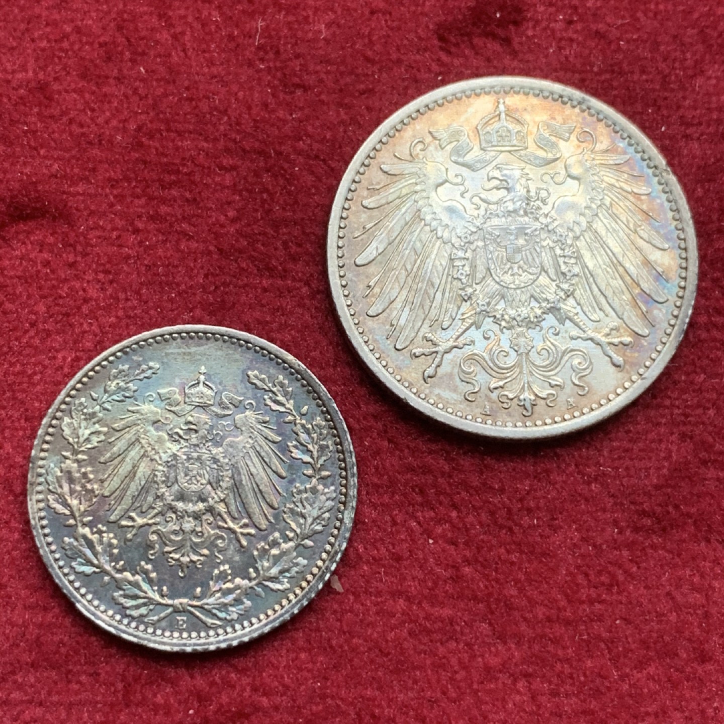《竞宝斋》第73场-本周日，周一2场连拍（全场不限金额包邮） 好品 德意志第二帝国1/2马克、1马克银币2枚 五彩包浆 送短翅鹰1芬尼盒子币一枚