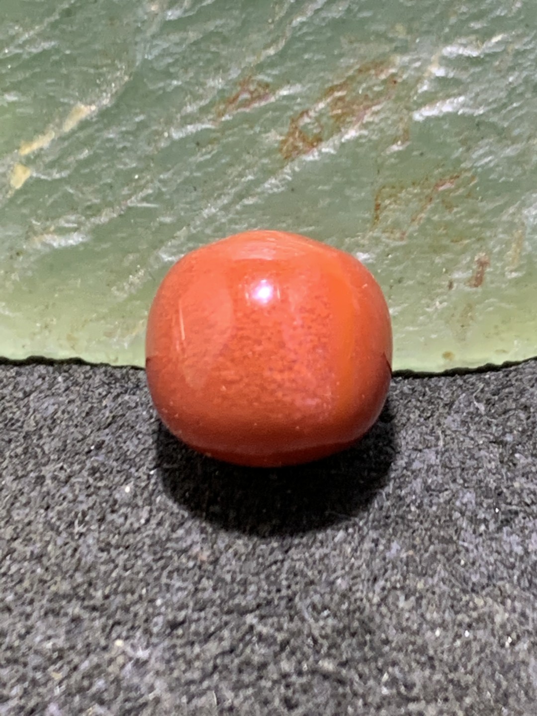 川料冰飘柿子红南红玛瑙老形桶珠一颗！
