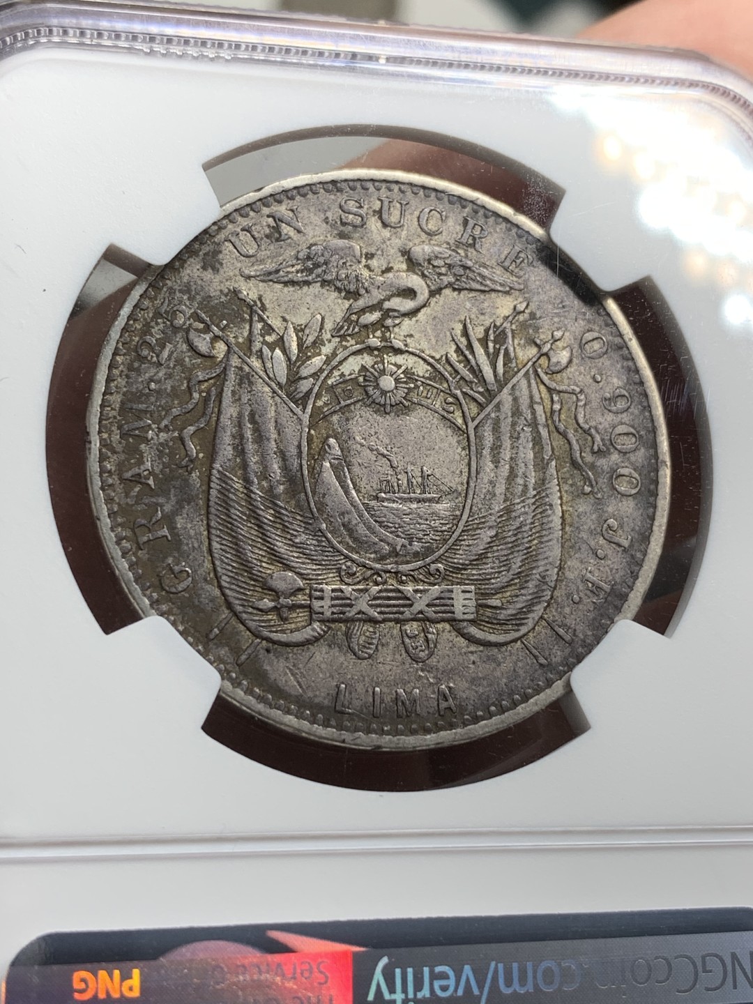 《竞宝斋》第73场-本周日，周一2场连拍（全场不限金额包邮） NGC-XFD 厄瓜多尔 1897年利马厂 1苏克雷大银币 原味包浆 国内不多见 25克 900银