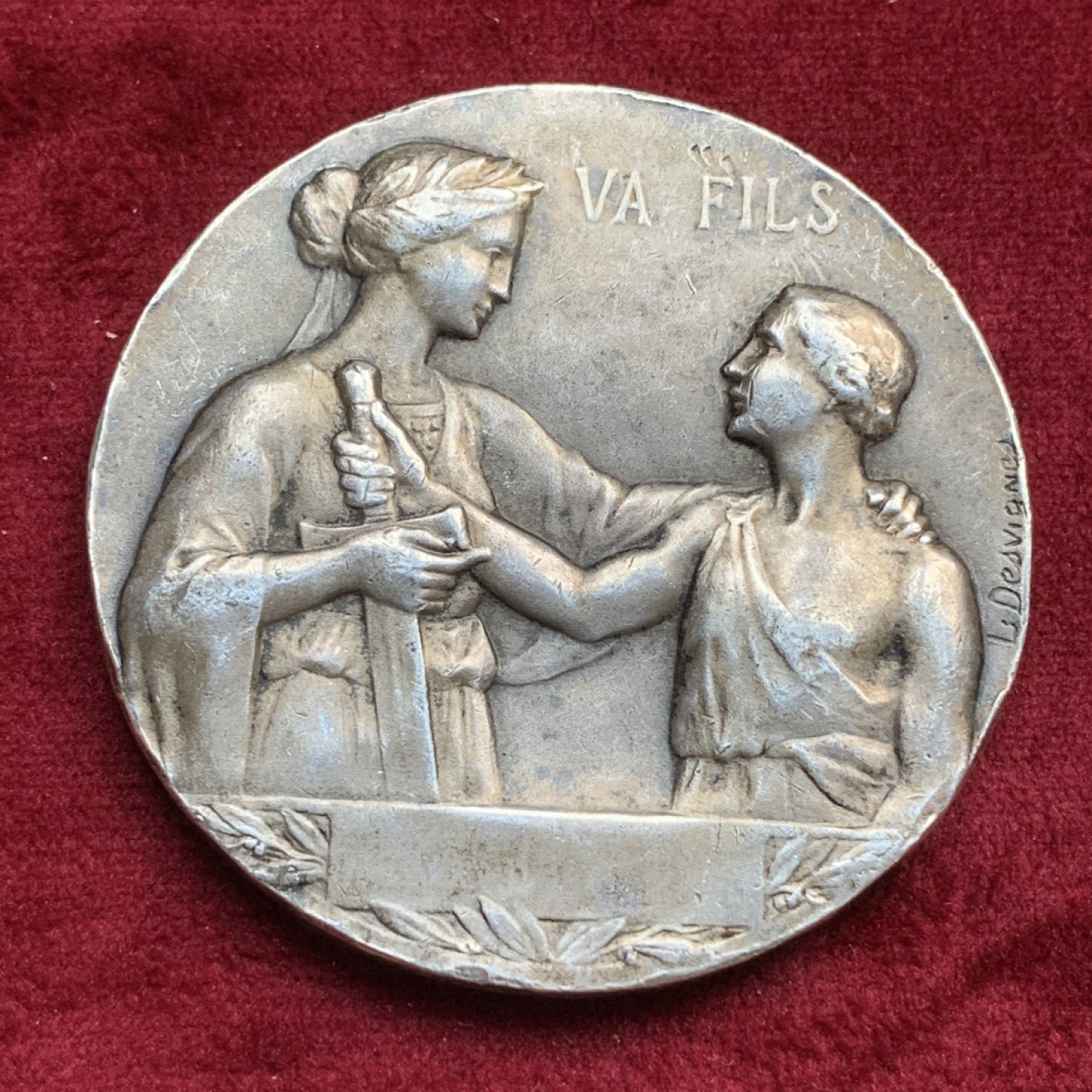 《竞宝斋》第73场-本周日，周一2场连拍（全场不限金额包邮） 法国1918年一战母子告别高浮雕大银章 61.3克