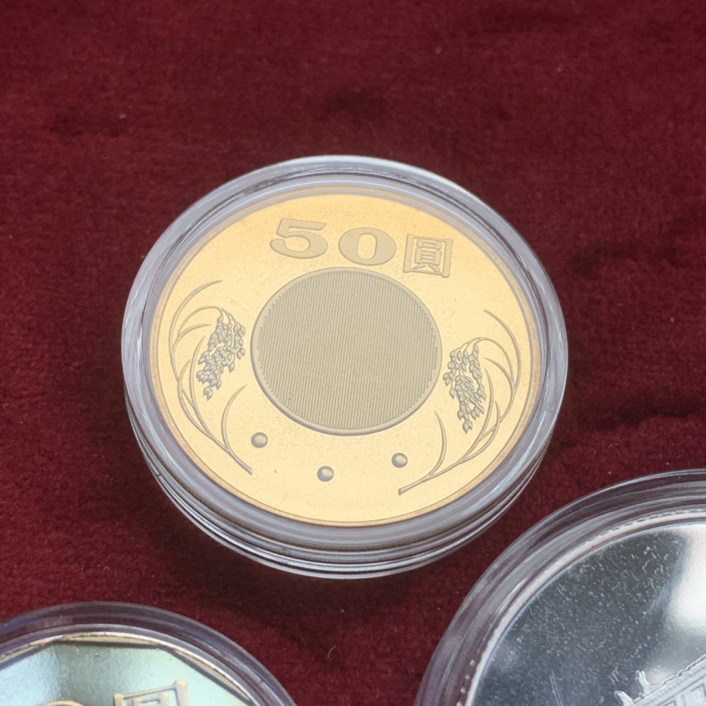 《竞宝斋》第73场-本周日，周一2场连拍（全场不限金额包邮） 中国 台湾 2013年 生肖蛇年 精制 纪念币一套 100台币为1盎司银币 保存的非常好