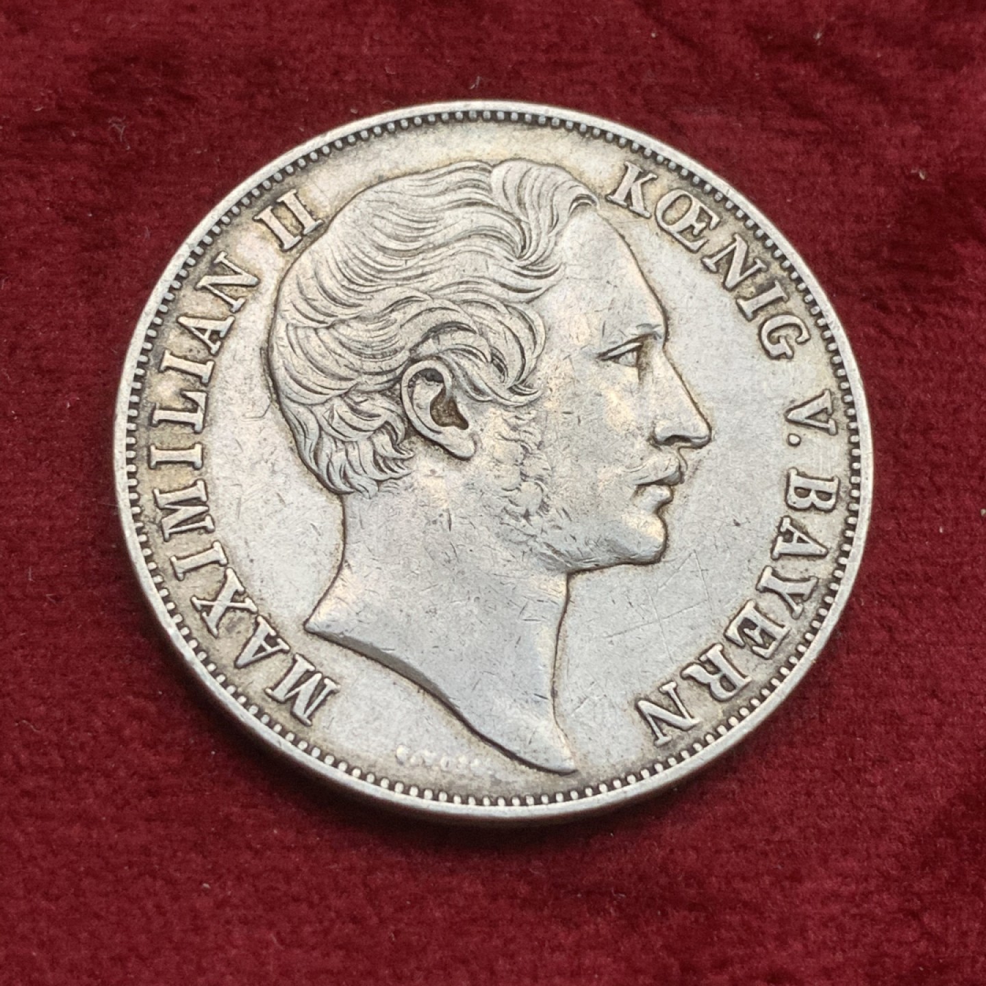 《竞宝斋》第73场-本周日，周一2场连拍（全场不限金额包邮） 德国 1855年 巴伐利亚 马克西米利安二世 2盾银币 抱婴细节不错