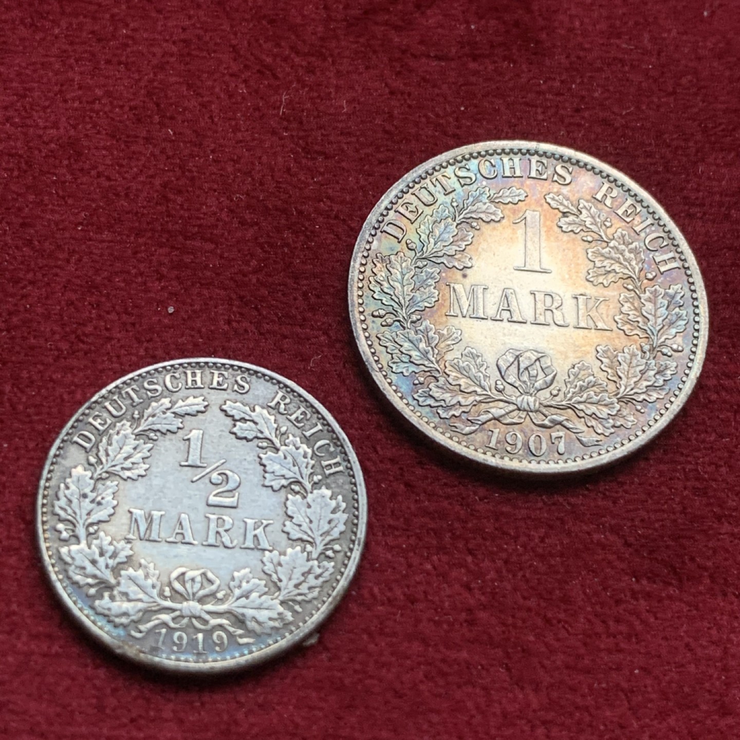 《竞宝斋》第73场-本周日，周一2场连拍（全场不限金额包邮） 好品 德意志第二帝国1/2马克、1马克银币2枚 五彩包浆 送短翅鹰1芬尼盒子币一枚