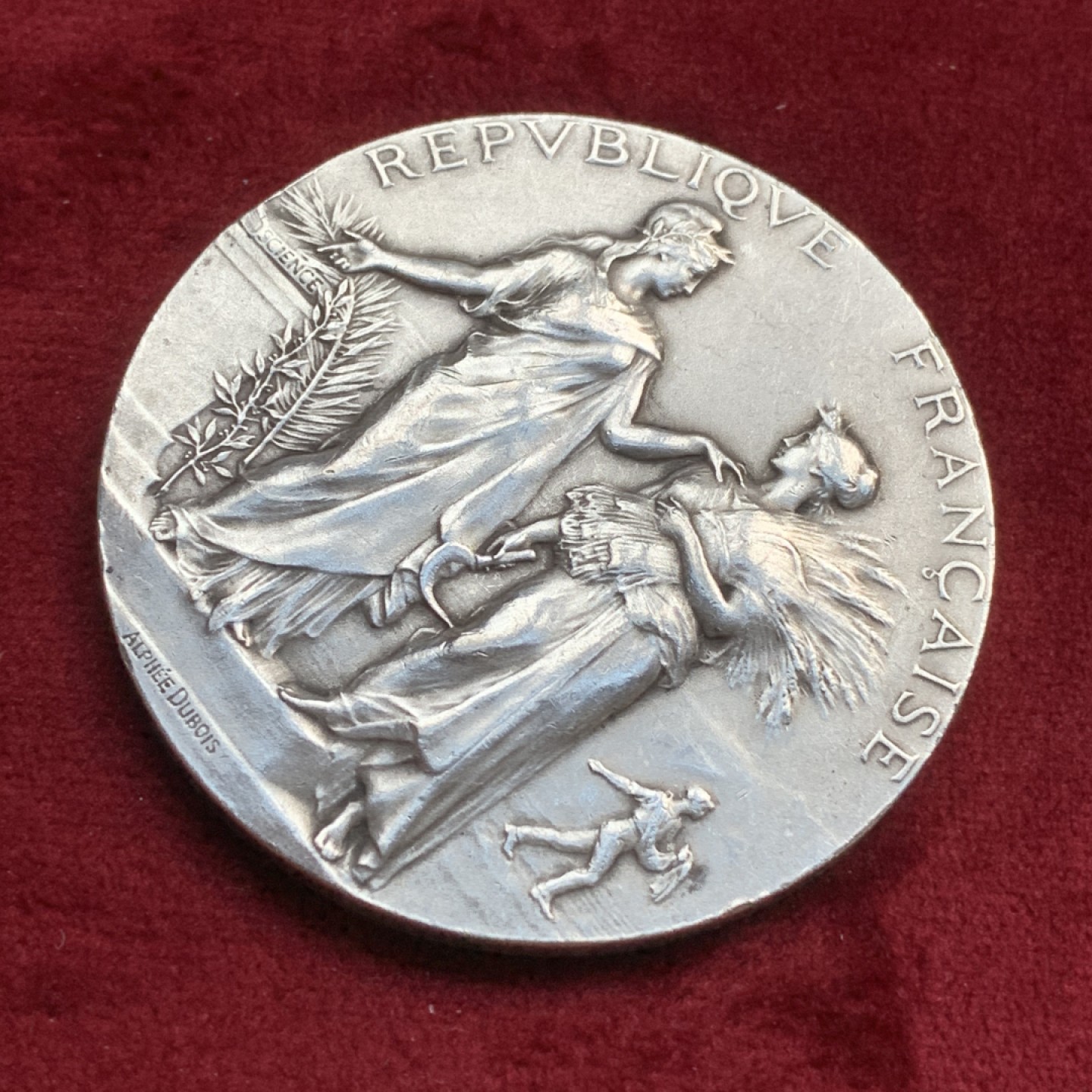 《竞宝斋》第73场-本周日，周一2场连拍（全场不限金额包邮） 法国1913年 播种女神 高浮雕 大银章 64.5可