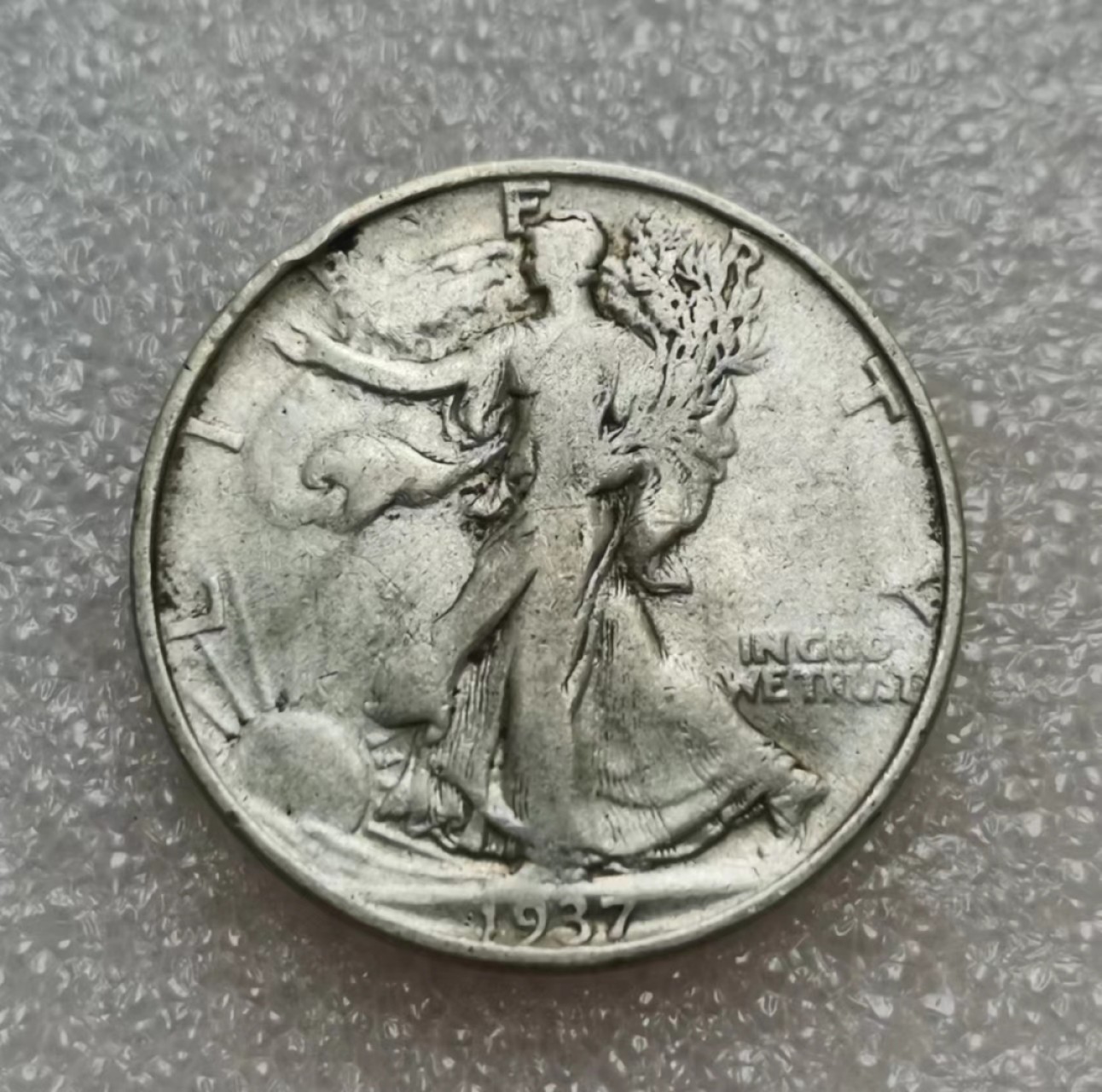 瓶子🏺第47期拍卖会 美国1937年半美元行走的女神银币