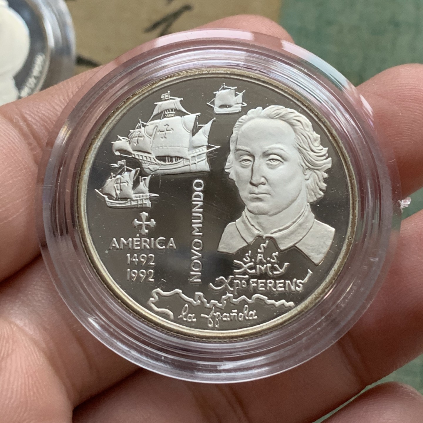 《竞宝斋》第74场-套币裸币专场 本周日，周一，周四.3场连拍（全场不限金额包邮） 原盒证书 葡萄牙1992年 发现新大陆帆船系列 200埃斯库多 精制大银币 单枚26.5克