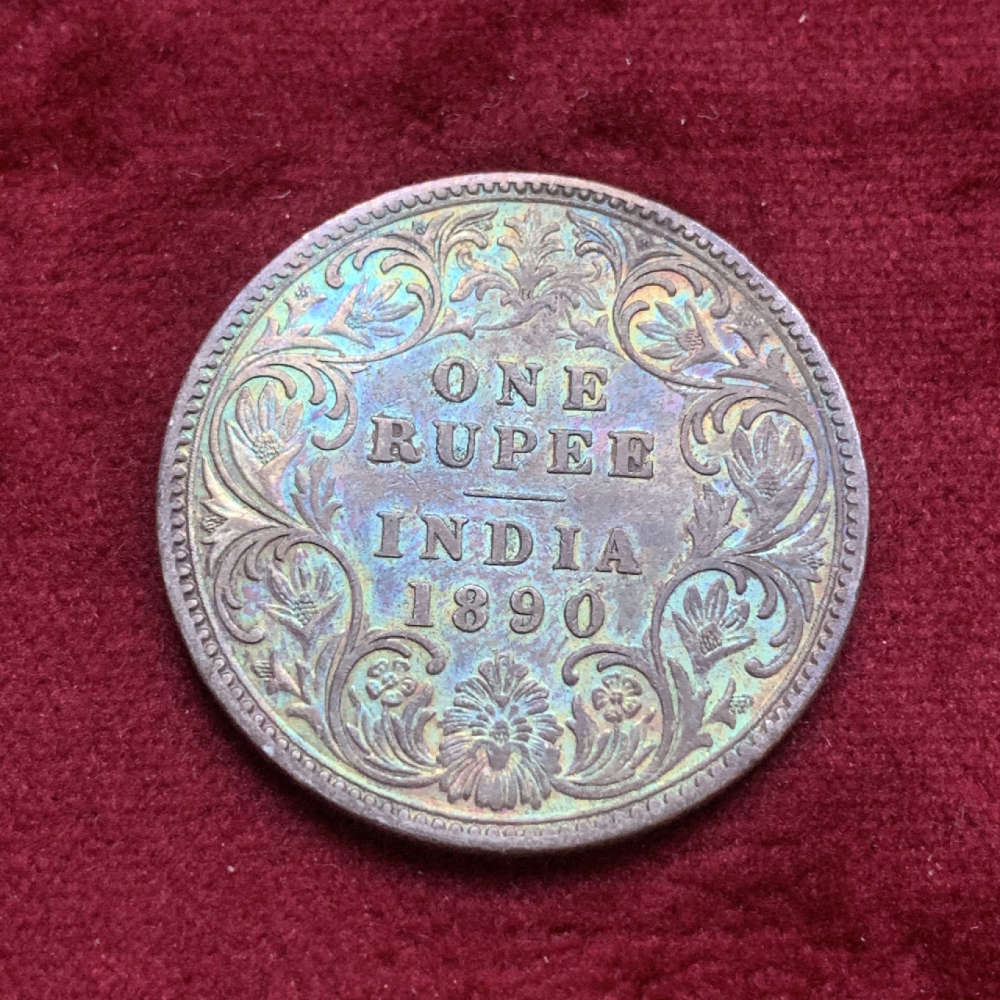 《竞宝斋》第74场-套币裸币专场 本周日，周一，周四.3场连拍（全场不限金额包邮） 超 五彩 英属 印度 1890年 维多利亚 女王 1卢比  银币