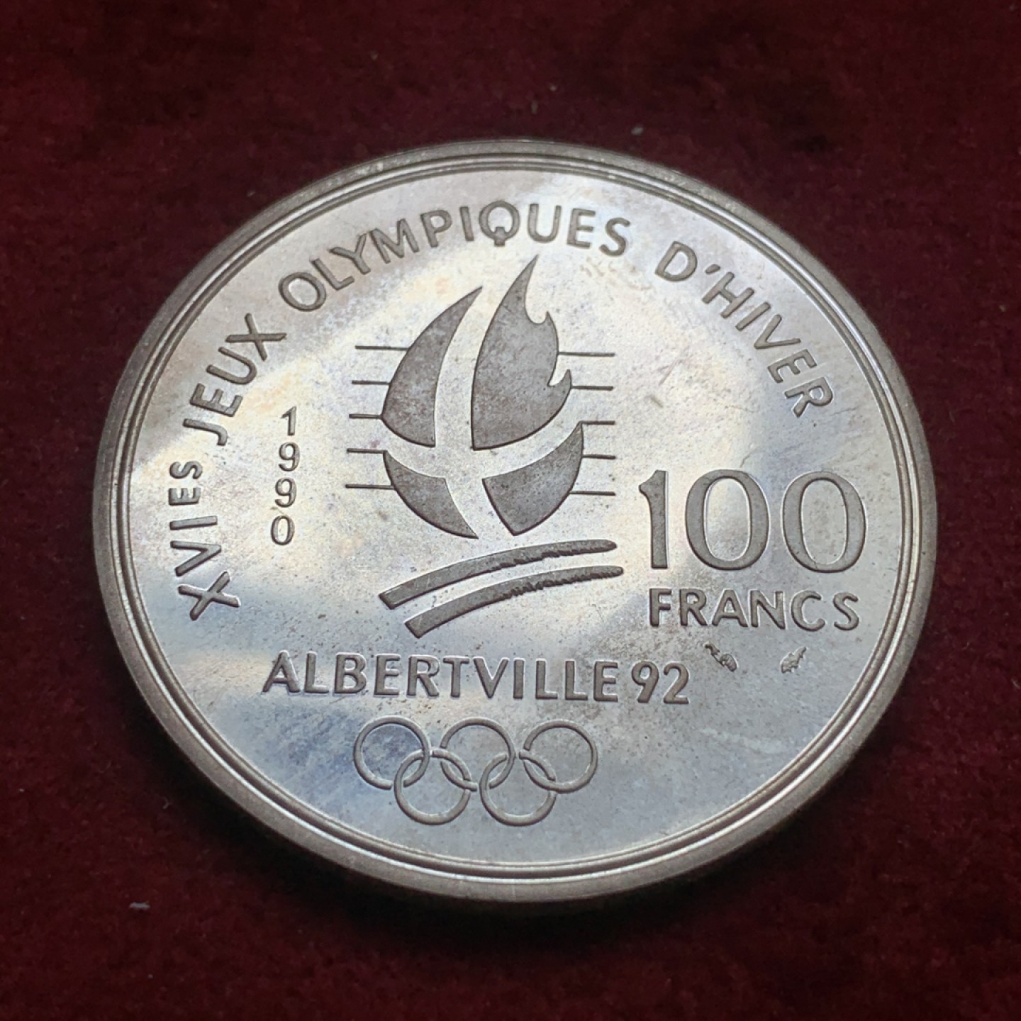 《竞宝斋》第74场-套币裸币专场 本周日，周一，周四.3场连拍（全场不限金额包邮） 法国1990年 短道速滑 100法郎 精制大银币 22.2克