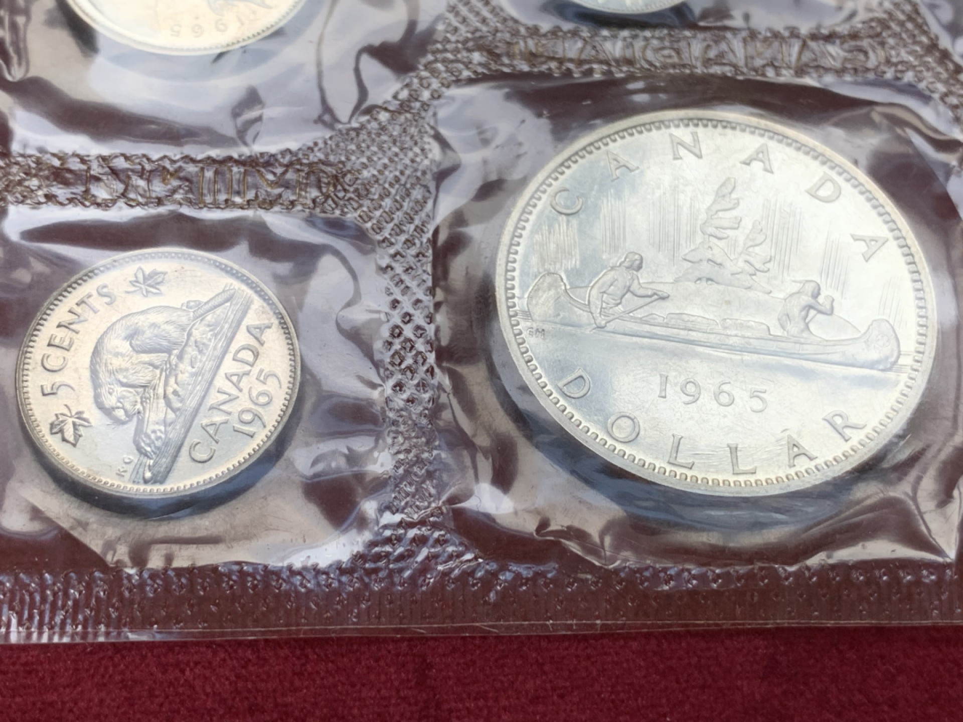 《竞宝斋》第74场-套币裸币专场 本周日，周一，周四.3场连拍（全场不限金额包邮） 加拿大1965年 六枚套 其中4枚银币 封装