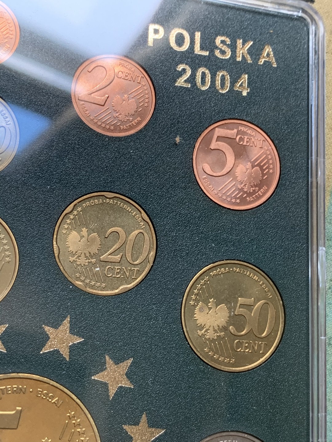 《竞宝斋》第74场-套币裸币专场 本周日，周一，周四.3场连拍（全场不限金额包邮） 卡装 波兰2004年 九枚套1分到5欧元 ESSAI厂试铸欧元套币