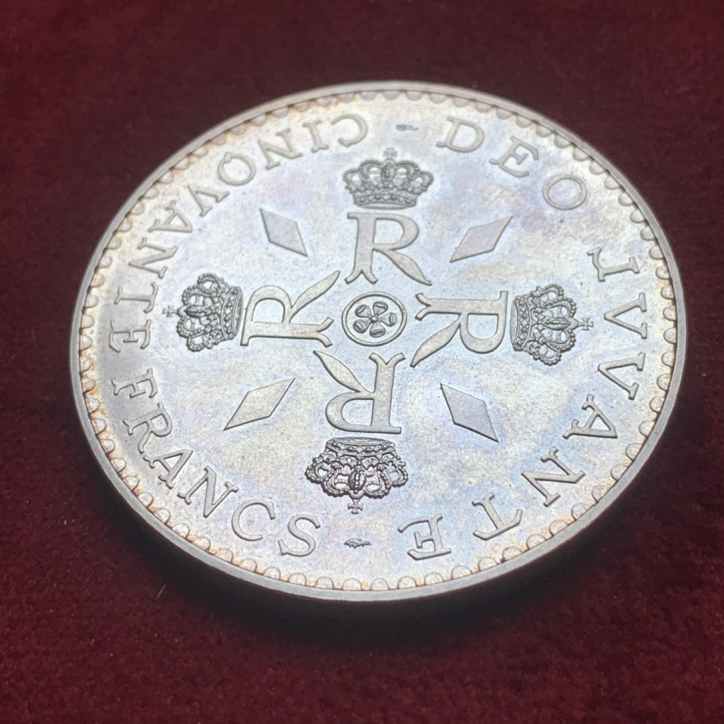 《竞宝斋》第74场-套币裸币专场 本周日，周一，周四.3场连拍（全场不限金额包邮） 摩纳哥1975年兰尼埃三世亲王 50法郎 大银币BU品 30克 稀少品种