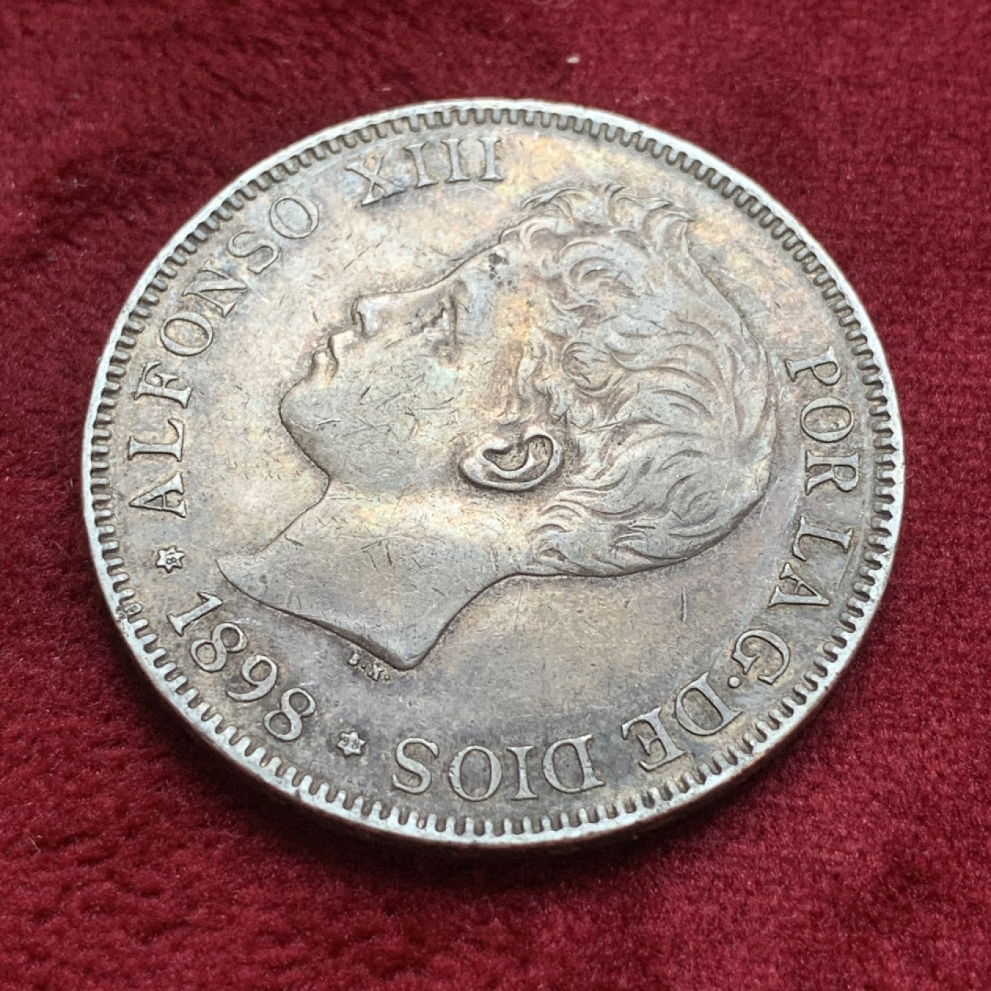 《竞宝斋》第74场-套币裸币专场 本周日，周一，周四.3场连拍（全场不限金额包邮） 西班牙1898年阿方索十三世5比塞塔双柱大银币 五彩包浆