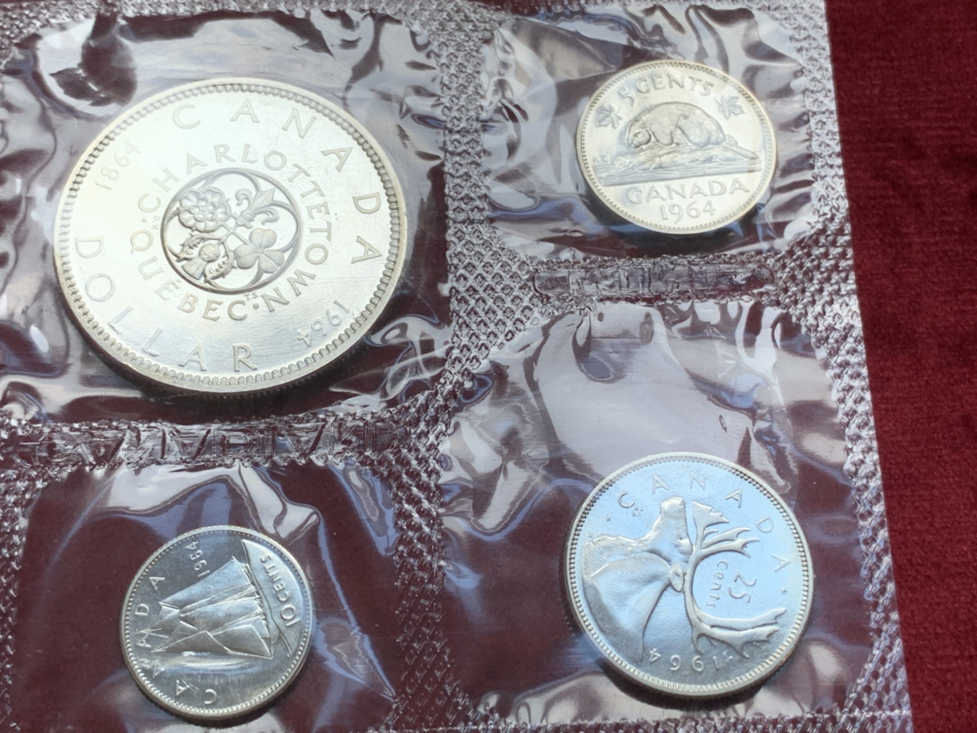 《竞宝斋》第74场-套币裸币专场 本周日，周一，周四.3场连拍（全场不限金额包邮） 加拿大1964年 六枚套 其中4枚银币 封装