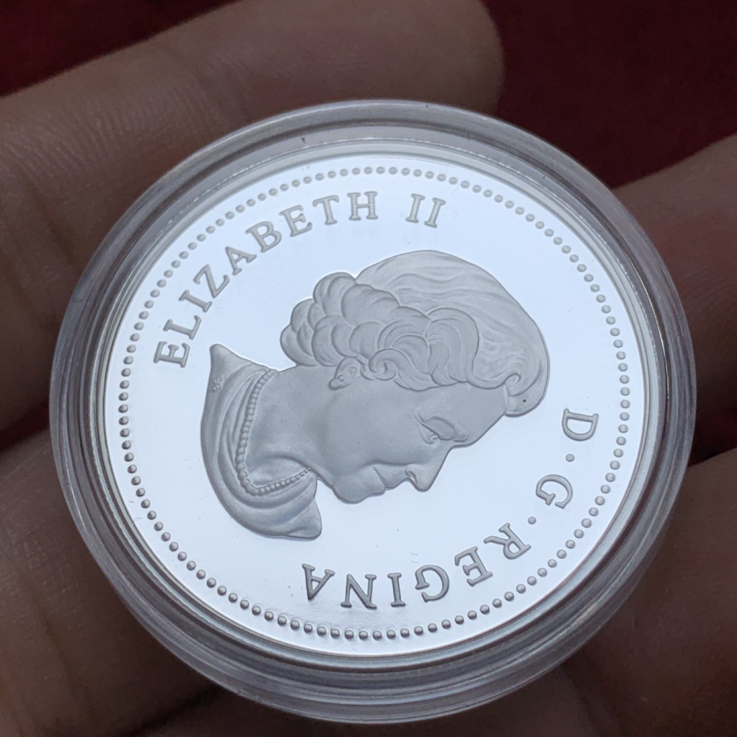 《竞宝斋》第74场-套币裸币专场 本周日，周一，周四.3场连拍（全场不限金额包邮） 加拿大 2003年 一元 女王 登基 高银精制 纪念币  25.17克 9999银