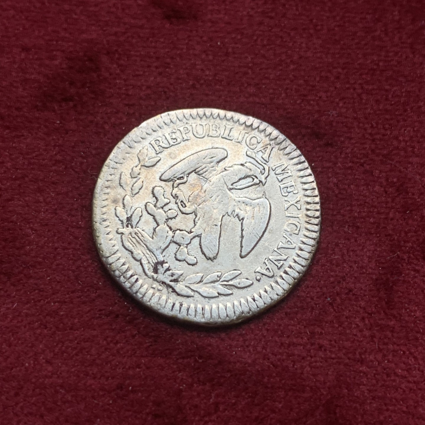 《竞宝斋》第74场-套币裸币专场 本周日，周一，周四.3场连拍（全场不限金额包邮） 墨西哥1851年Zs厂鹰洋小毫 1R 银币 这样的品相已经非常难得 可以自己送评