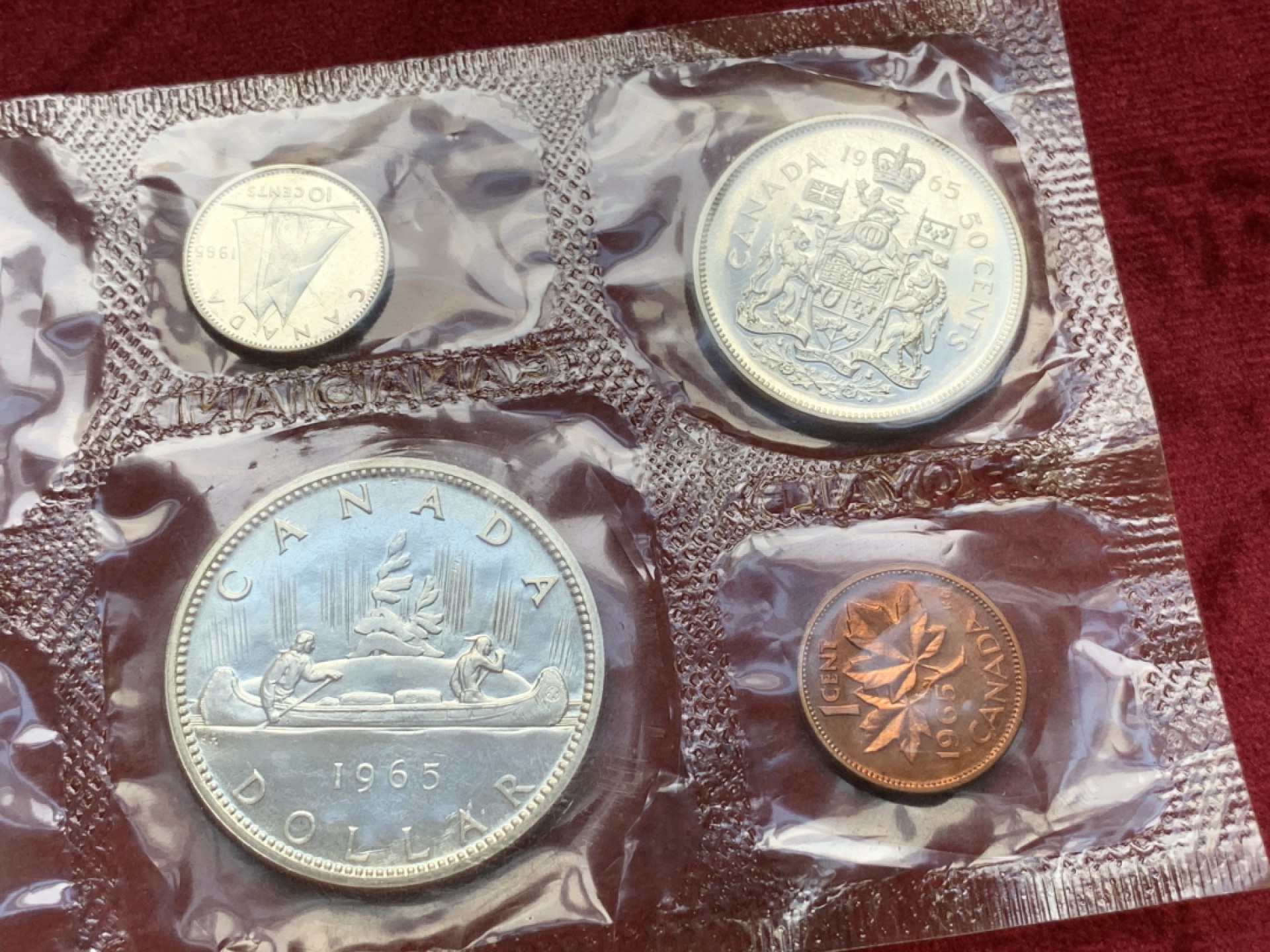 《竞宝斋》第74场-套币裸币专场 本周日，周一，周四.3场连拍（全场不限金额包邮） 加拿大1965年 六枚套 其中4枚银币 封装