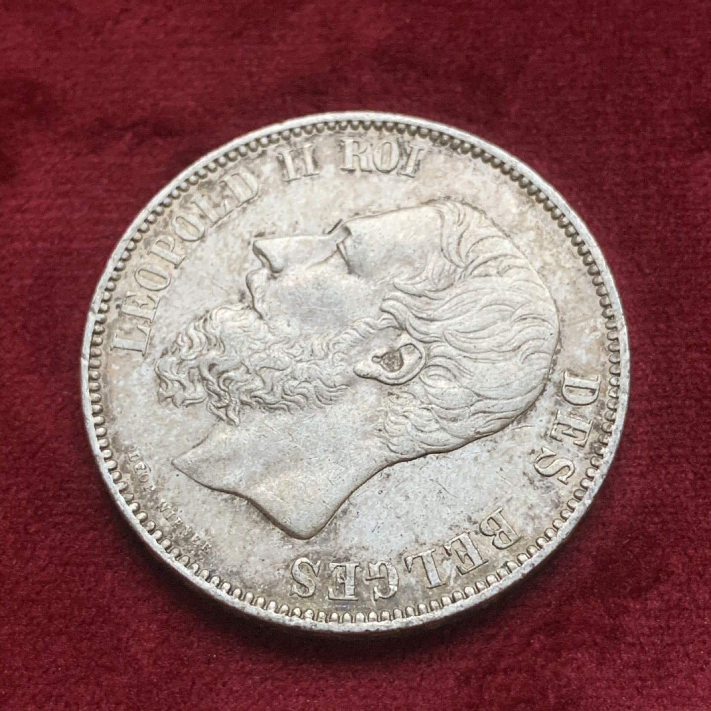 《竞宝斋》第74场-套币裸币专场 本周日，周一，周四.3场连拍（全场不限金额包邮） 比利时1875年利奥波德二世5法郎大银币 酱彩带光 很漂亮