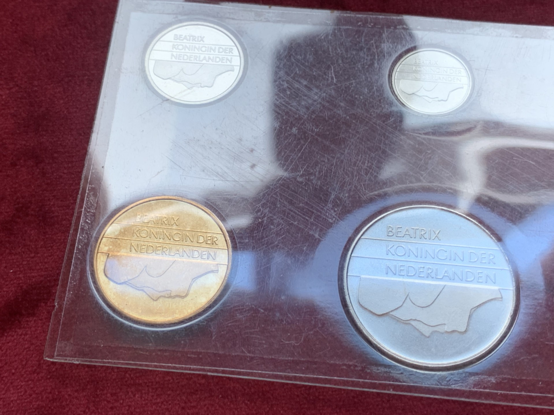 《竞宝斋》第74场-套币裸币专场 本周日，周一，周四.3场连拍（全场不限金额包邮） 荷兰 1999年 朱丽安娜女王 六枚套 封装套币