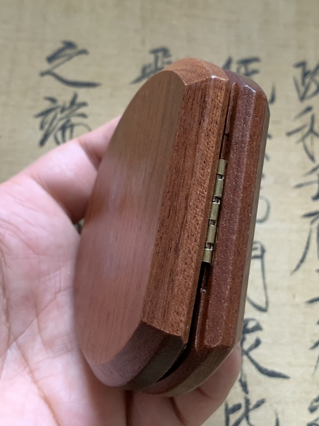 《竞宝斋》第74场-套币裸币专场 本周日，周一，周四.3场连拍（全场不限金额包邮） 原盒证书 西班牙2002年梅诺卡岛并入西班牙王室200周年纪念