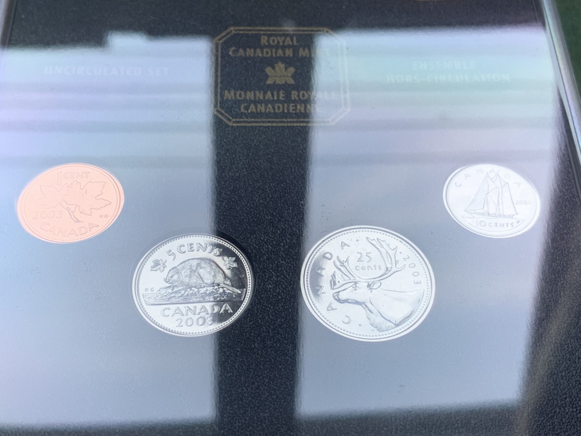 《竞宝斋》第74场-套币裸币专场 本周日，周一，周四.3场连拍（全场不限金额包邮） 卡装 加拿大 2003年 带北极熊2元双色币 七枚套 封装套币