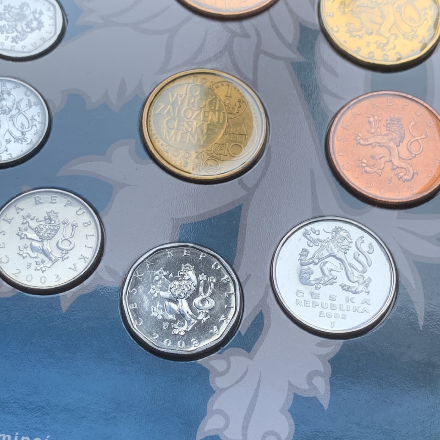 《竞宝斋》第74场-套币裸币专场 本周日，周一，周四.3场连拍（全场不限金额包邮） 卡装 捷克斯洛伐克 2003年 十枚套 封装套币