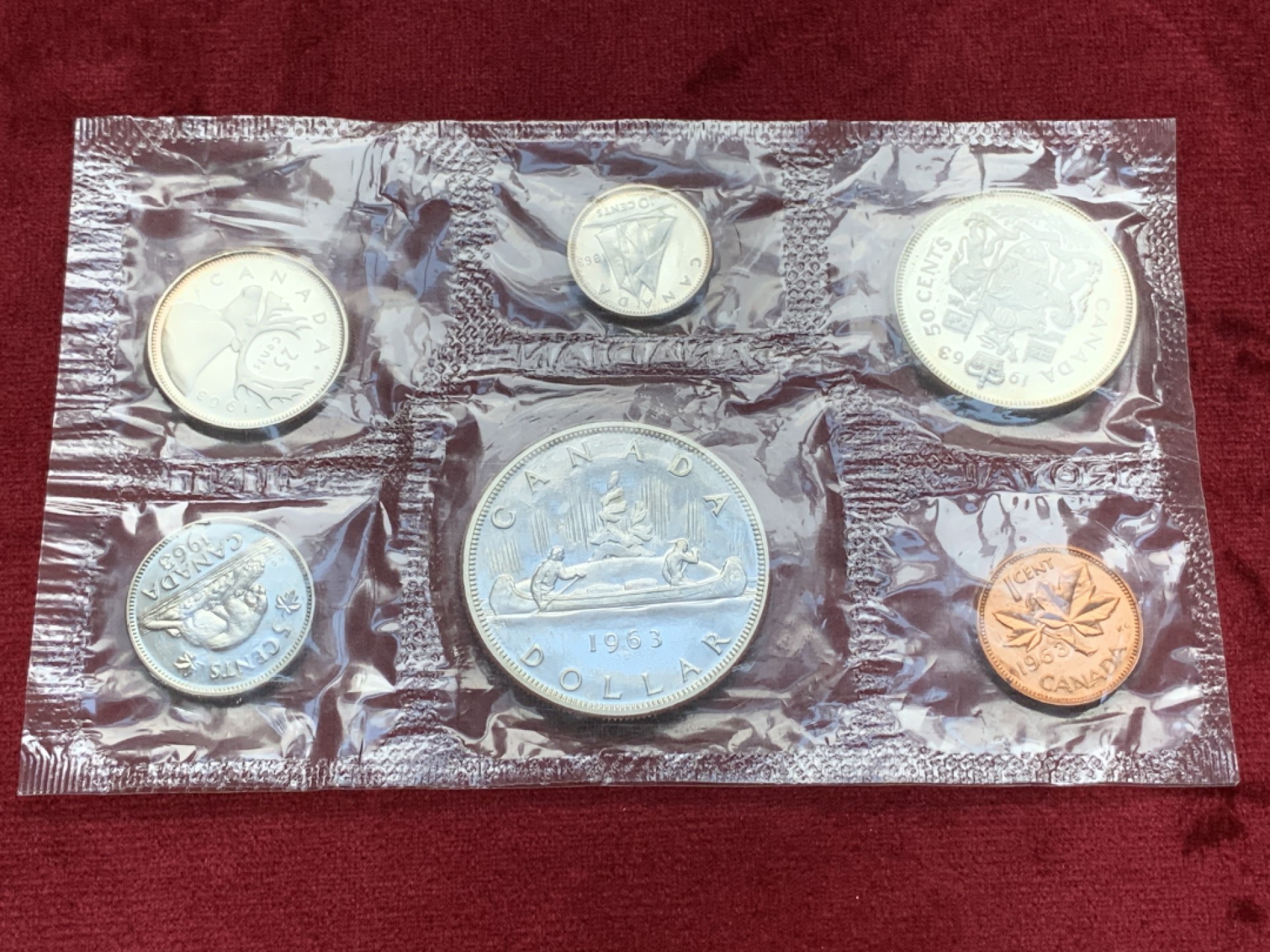 《竞宝斋》第74场-套币裸币专场 本周日，周一，周四.3场连拍（全场不限金额包邮） 加拿大1963年 六枚套 其中4枚银币 封装