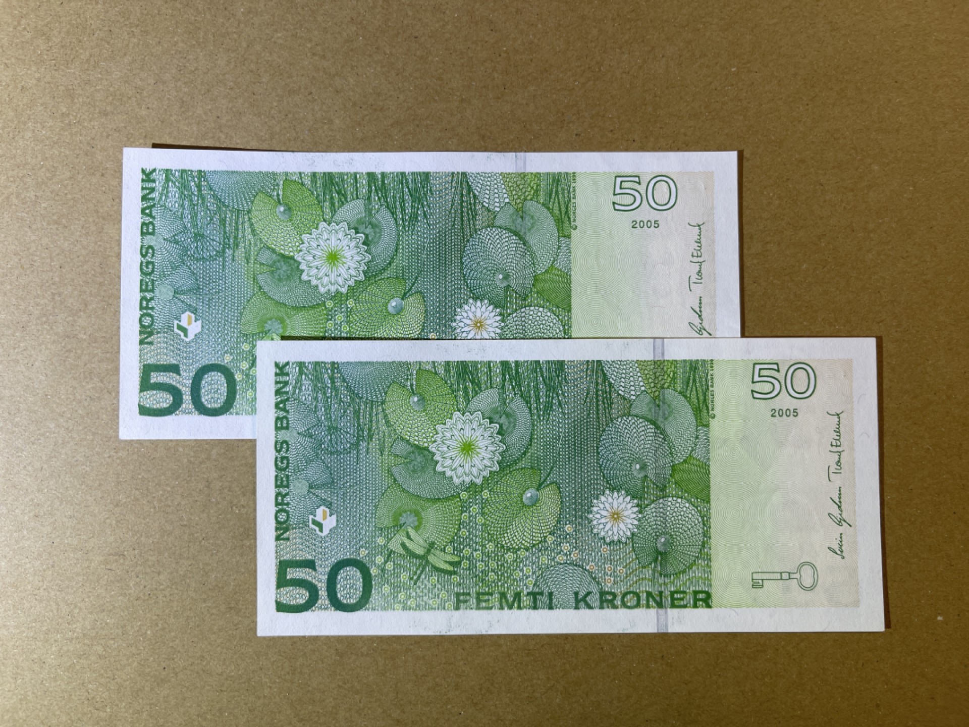 《张总收藏》64期——外币精品 挪威50克朗连号2张 UNC 2005年