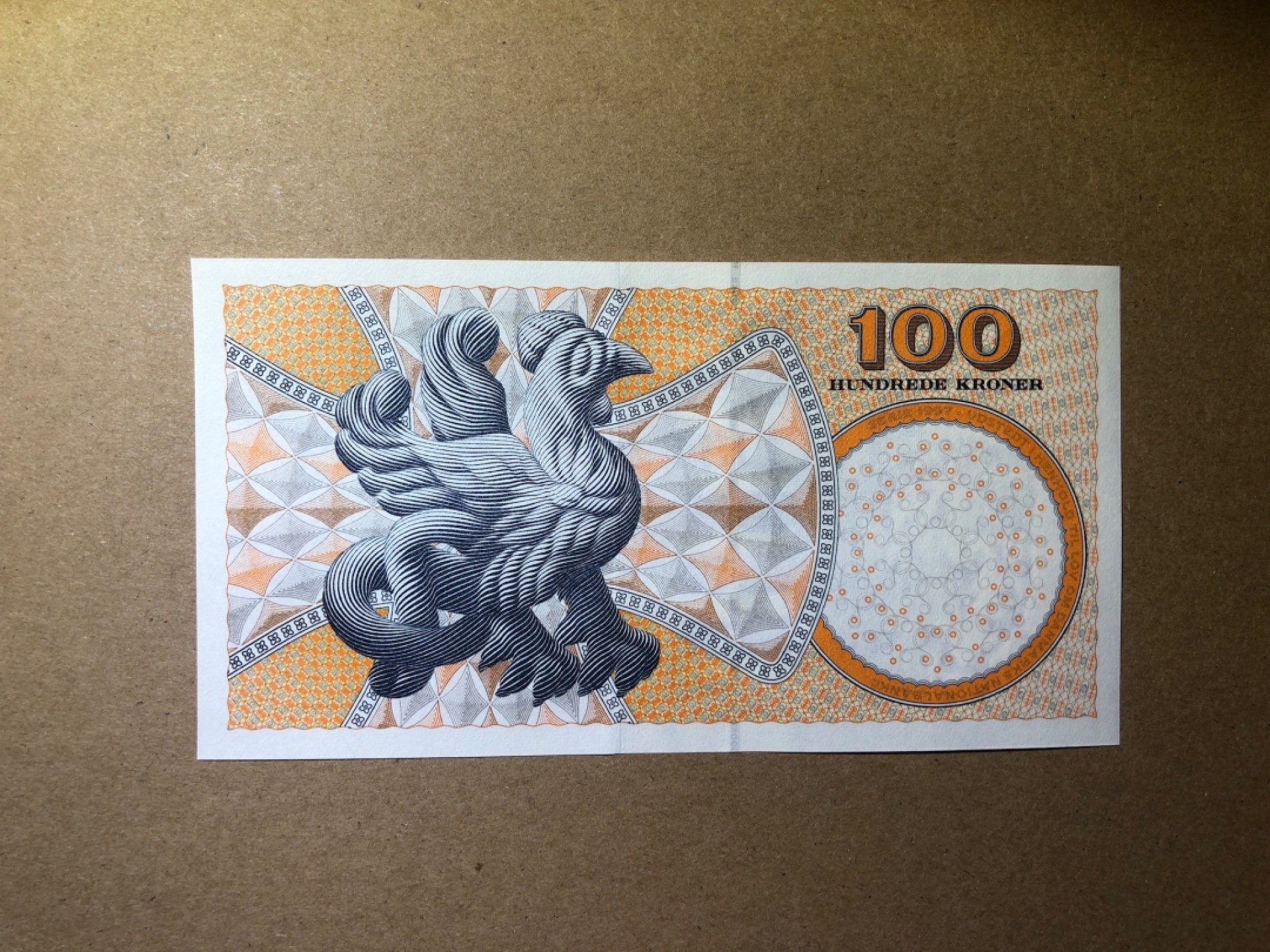 《张总收藏》64期——外币精品 丹麦100克朗 UNC 浮雕版