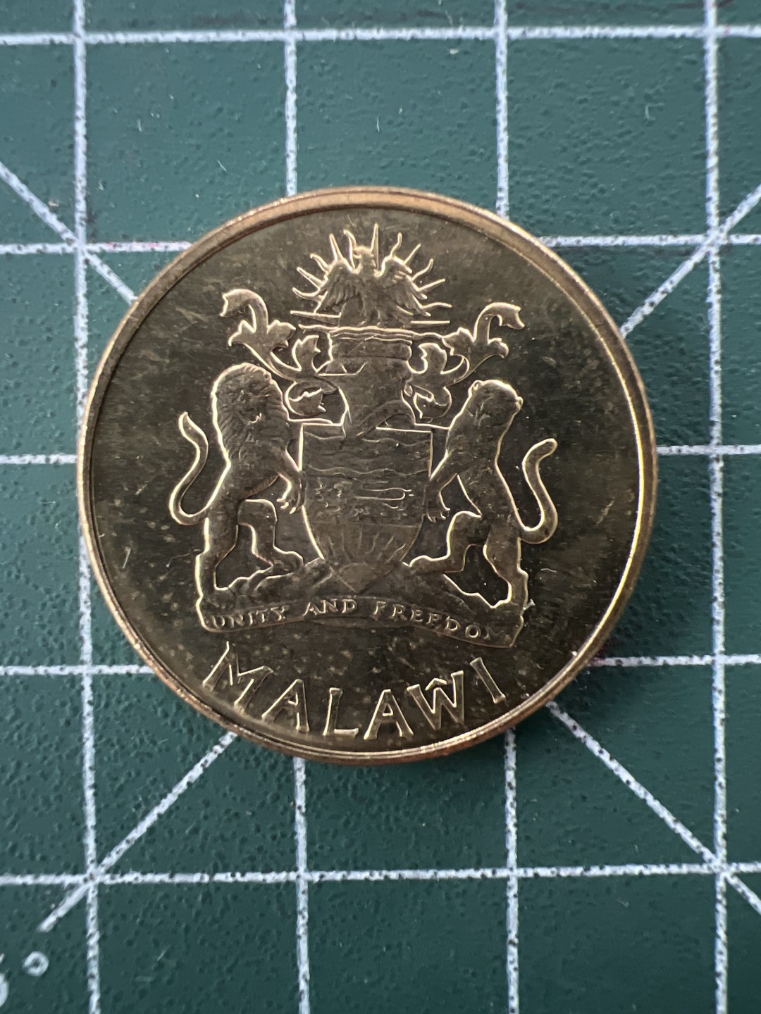 泡泡堂第二十七期   世界硬币纪念章专场（全场20包邮，偏远地区除外） 马拉维一元