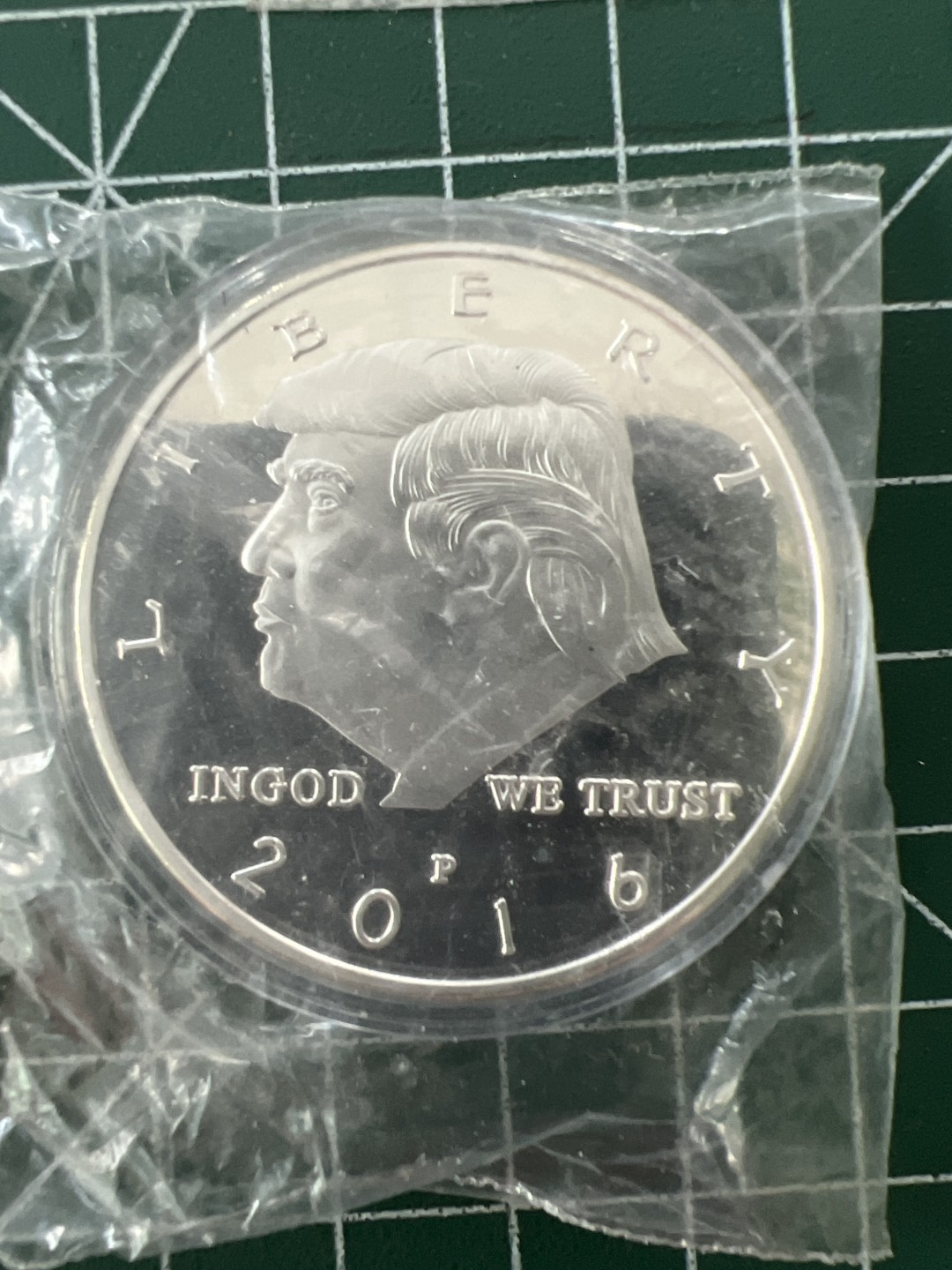 泡泡堂第二十六期  世界硬币纪念章专场（全场20包邮，偏远地区除外） 纪念章