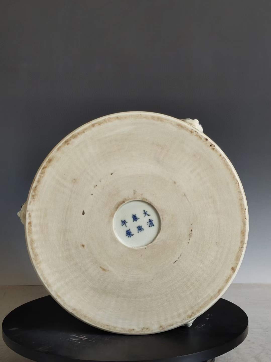 美品·款识“大清康熙年制”精工细作满工手绘青花竹林七贤纹三系兽首贯耳笔筒 美品·款识“大清康熙年制”精工细作满工手绘青花竹林七贤纹三系兽首贯耳笔筒