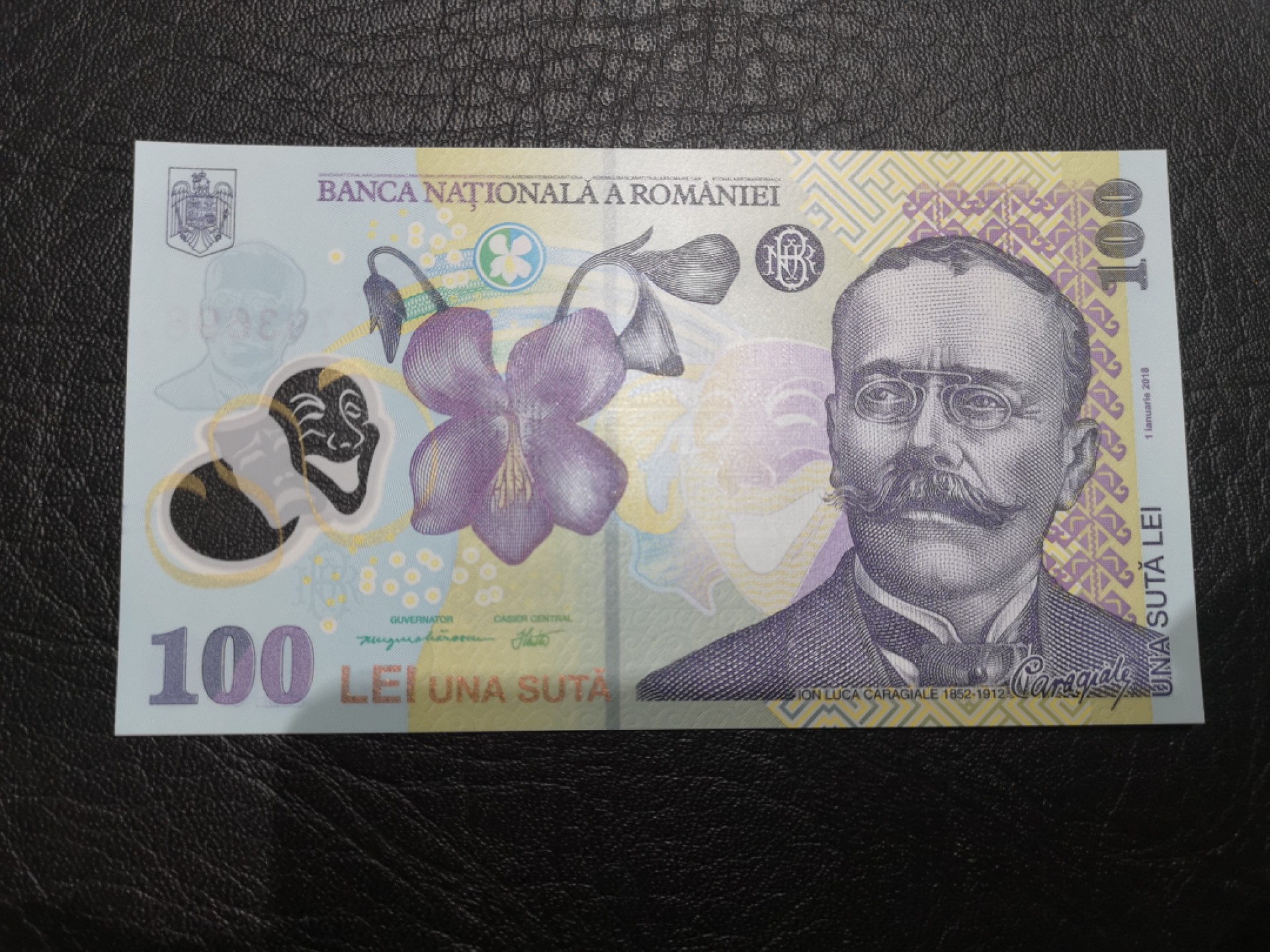 《外钞收藏家》第一百九十三期 2018年罗马尼亚塑料钞100 全新UNC