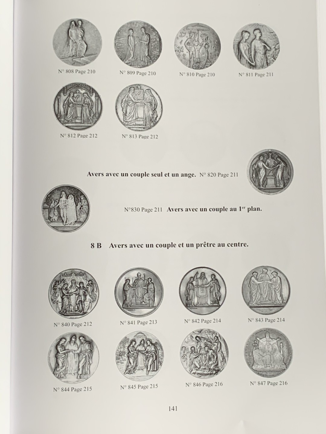 《竞宝斋》第75场-本周日，周一2场连拍（全场不限金额包邮） 法国 结婚 纪念章 目录  厚达 320页 重达1.6公斤 A4纸大小 亏运费的品种 不过介绍的非常详细  版本众多