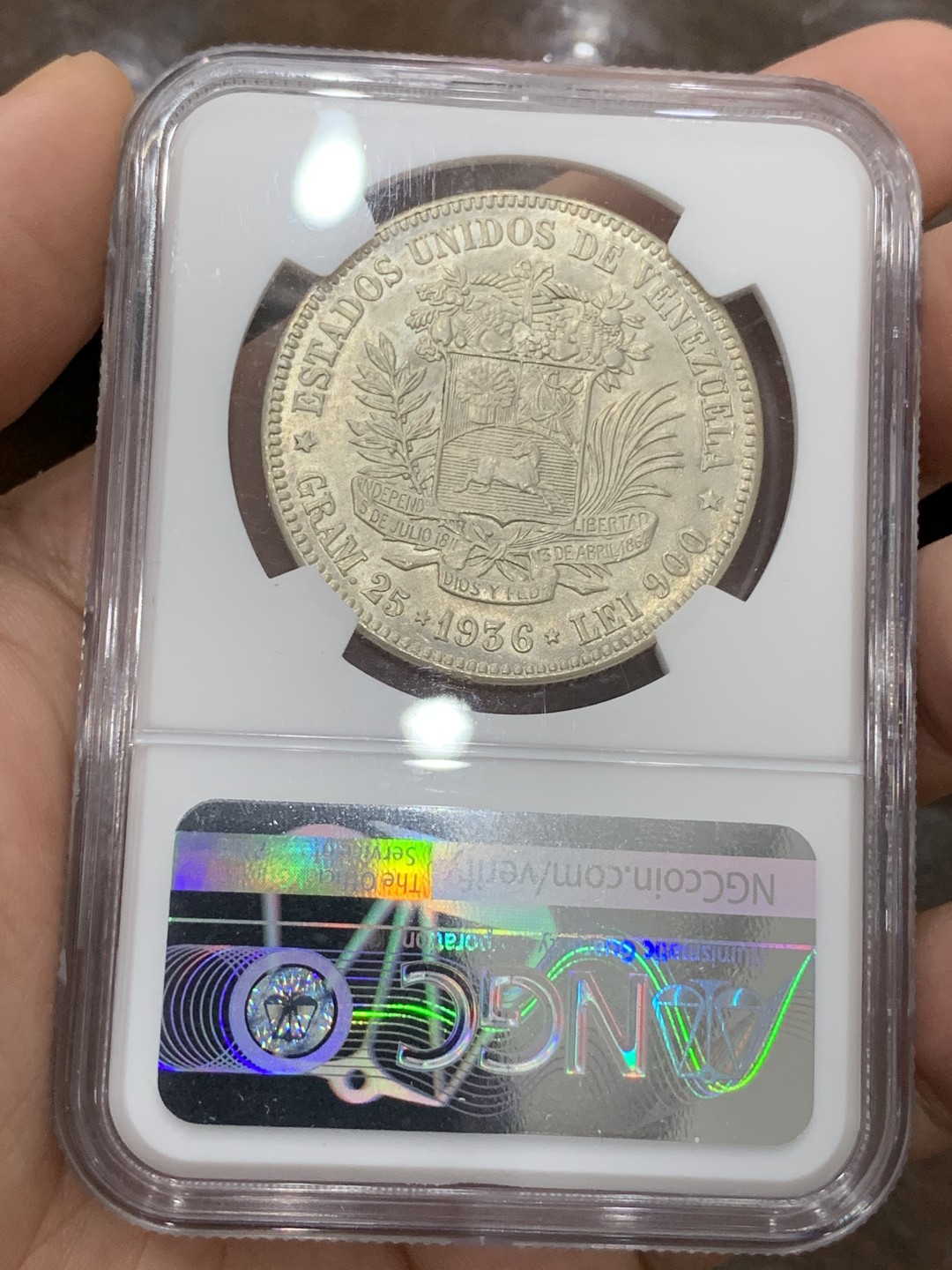 《竞宝斋》第75场-本周日，周一2场连拍（全场不限金额包邮） NGC-MS63 委内瑞拉 1936年 西蒙波立瓦 5B大银币 顶级品相 这品种平时多见XF品